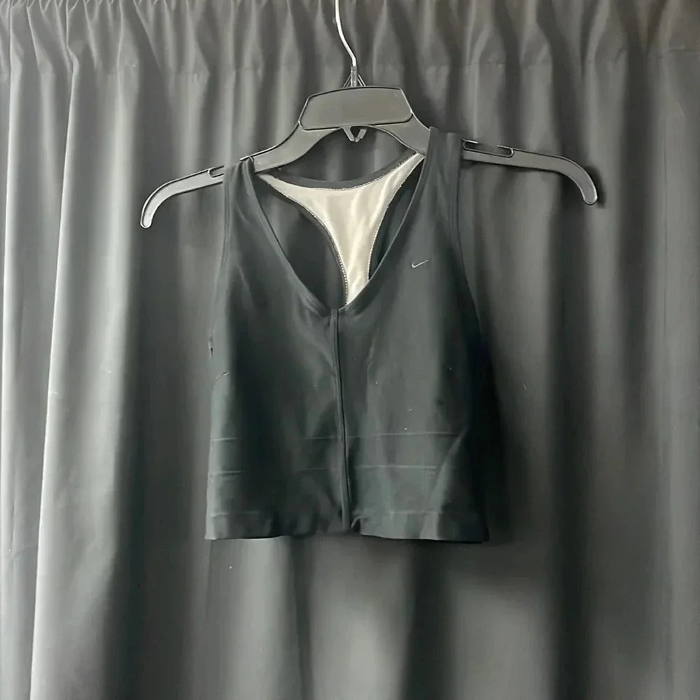 Black Nike Sports‎ Bra M